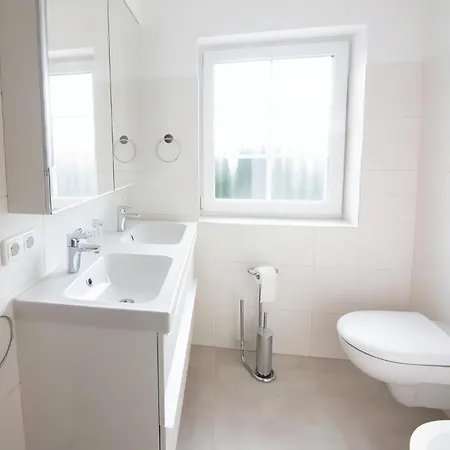 Ariane - Achterwasser-findling * Netzelkow